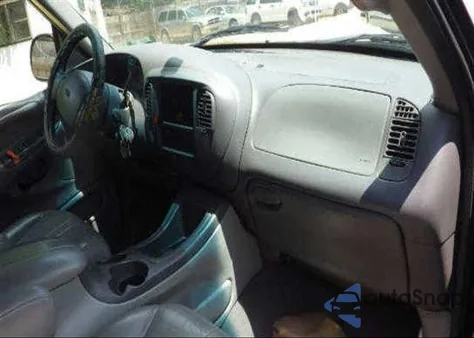 1999 Ford Expedition from USA, damaged, VIN 1FMPU18L7XLC35362